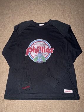 Mitchell & Ness Philadelphia Phillies Graphic Tee with Red and Blue Accents